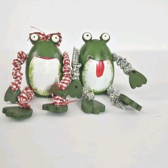 Vtg Folk Art Frog Figurines Fabric Arms & Legs – Set of 2 Country Cottage Décor - Picture 10 of 10